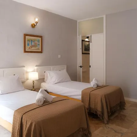 Casa Manduca Delicata - Penthouse - By Shmoo *