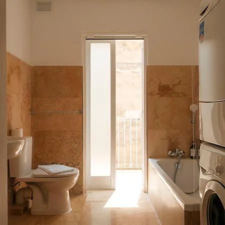 Casa Manduca Delicata - Penthouse - By Shmoo *